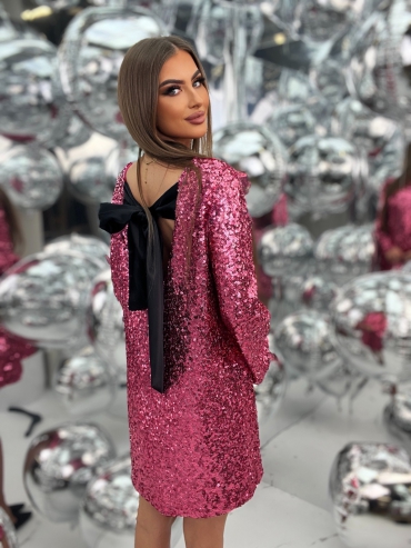 Sukienka trapezowa cekinowa z kokardą różowa Semilla