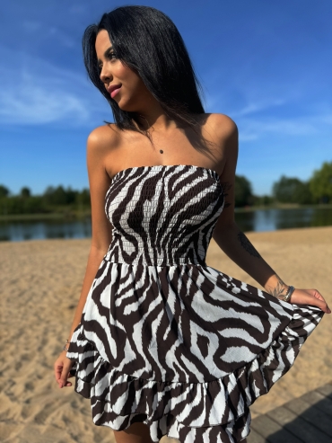 Kombinezon krótki rozkloszowany z falbanką i gumką w biuście zebra