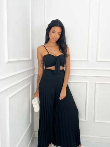 Komplet top i spodnie plisowane wide leg czarny Cassandra