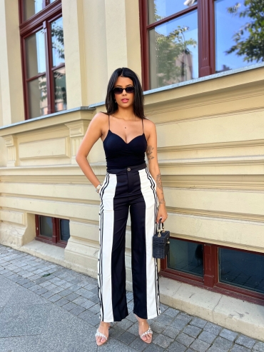 Spodnie wide leg z napami czarne Chelsea