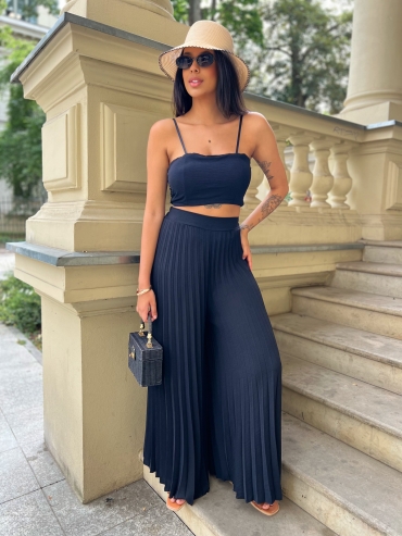 Komplet top i spodnie plisowane wide leg czarny Cassandra