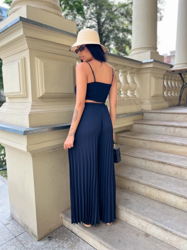 Komplet top i spodnie plisowane wide leg czarny Cassandra