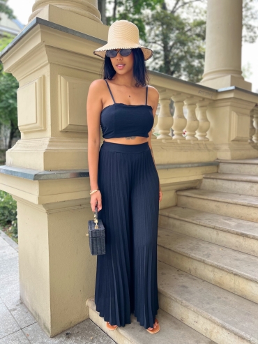Komplet top i spodnie plisowane wide leg czarny Cassandra