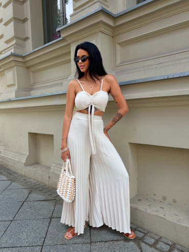 Komplet top i spodnie plisowane wide leg beż Cassandra