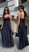 Plisowana sukienka maxi czarna Emelia