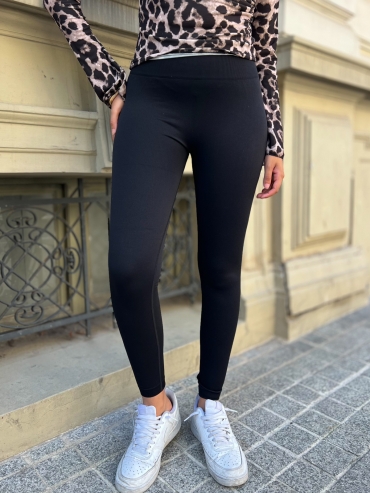 Legginsy push up czarne Leta