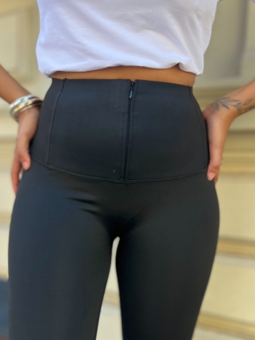 Legginsy modelujące z zamkiem czarne Tolla