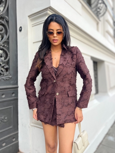 Komplet marynarka i spódnico szorty z frędzlami czekolada Emeline