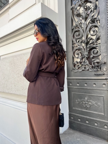 Marynarka z paskiem ciemna czekolada Becky