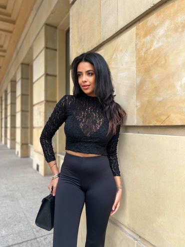 Bluzka koronkowa czarna Symone
