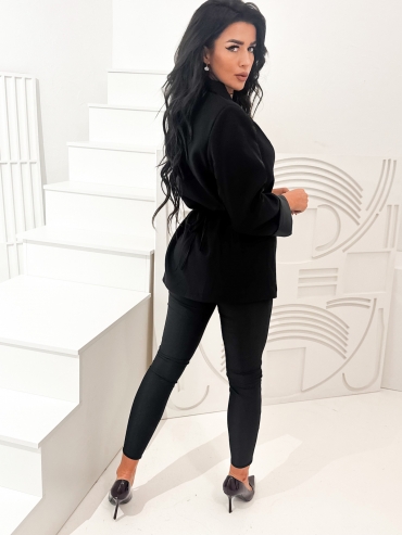 Marynarka z paskiem z różą czarna Ginewra