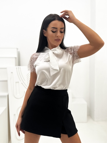Bluzka satynowa z koronką biała Samantha