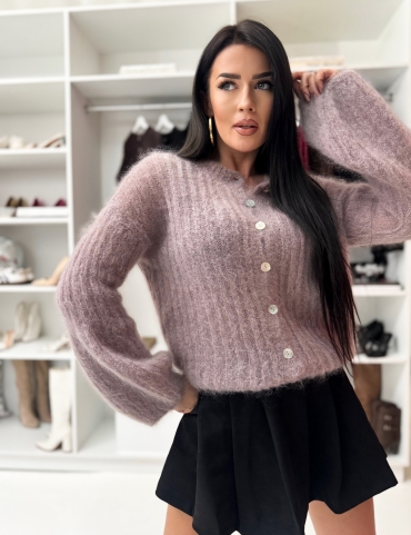 Sweterek moherowy na guzki rękaw dzwonek brudny róż